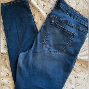 Old Navy Rockstar skinny jeans